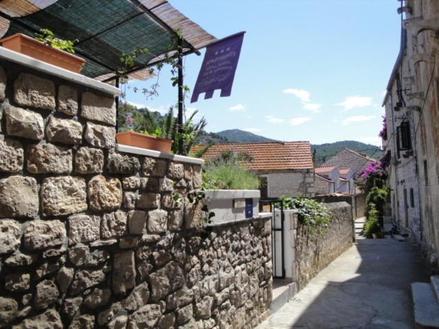 Apartments Haracic Hvar Town Exterior photo