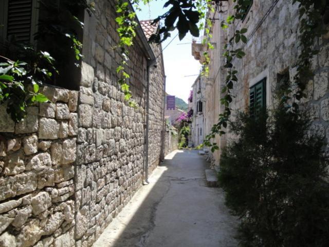Apartments Haracic Hvar Town Exterior photo