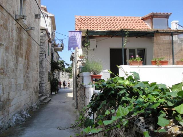 Apartments Haracic Hvar Town Exterior photo
