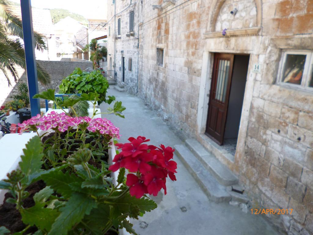 Apartments Haracic Hvar Town Exterior photo
