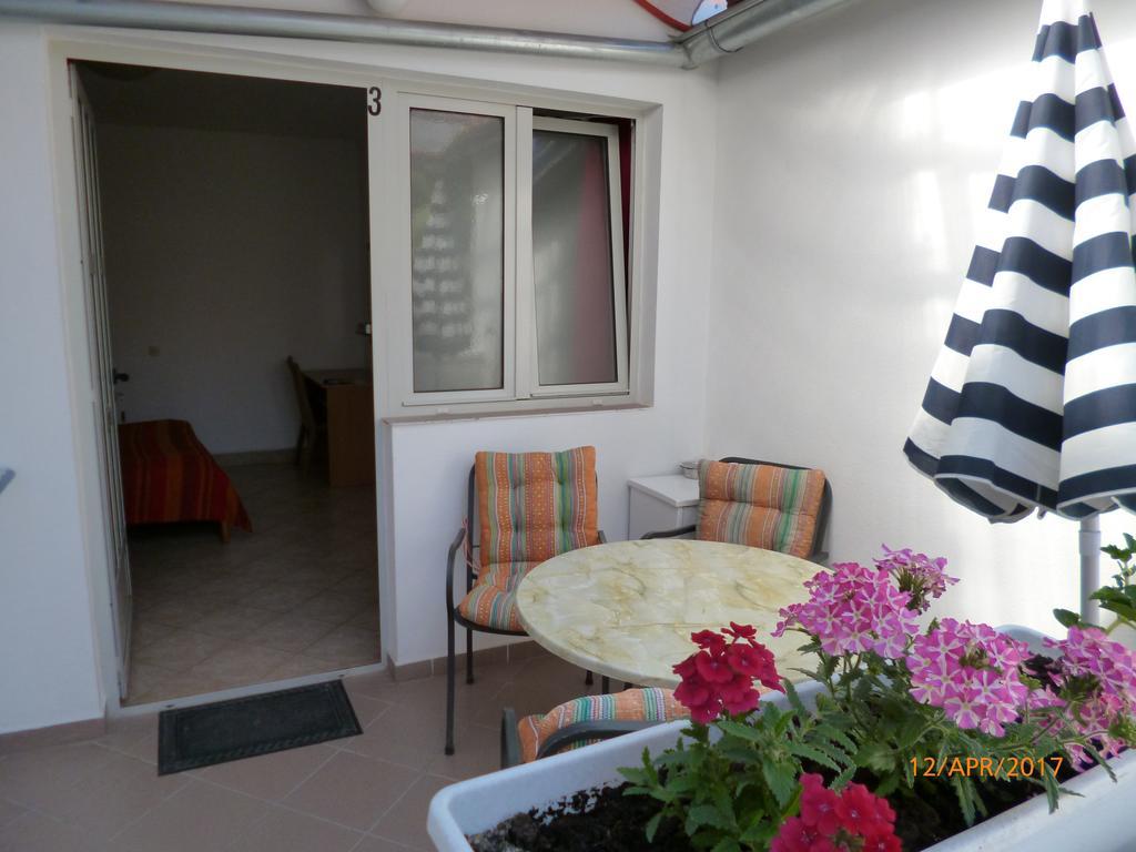 Apartments Haracic Hvar Town Exterior photo